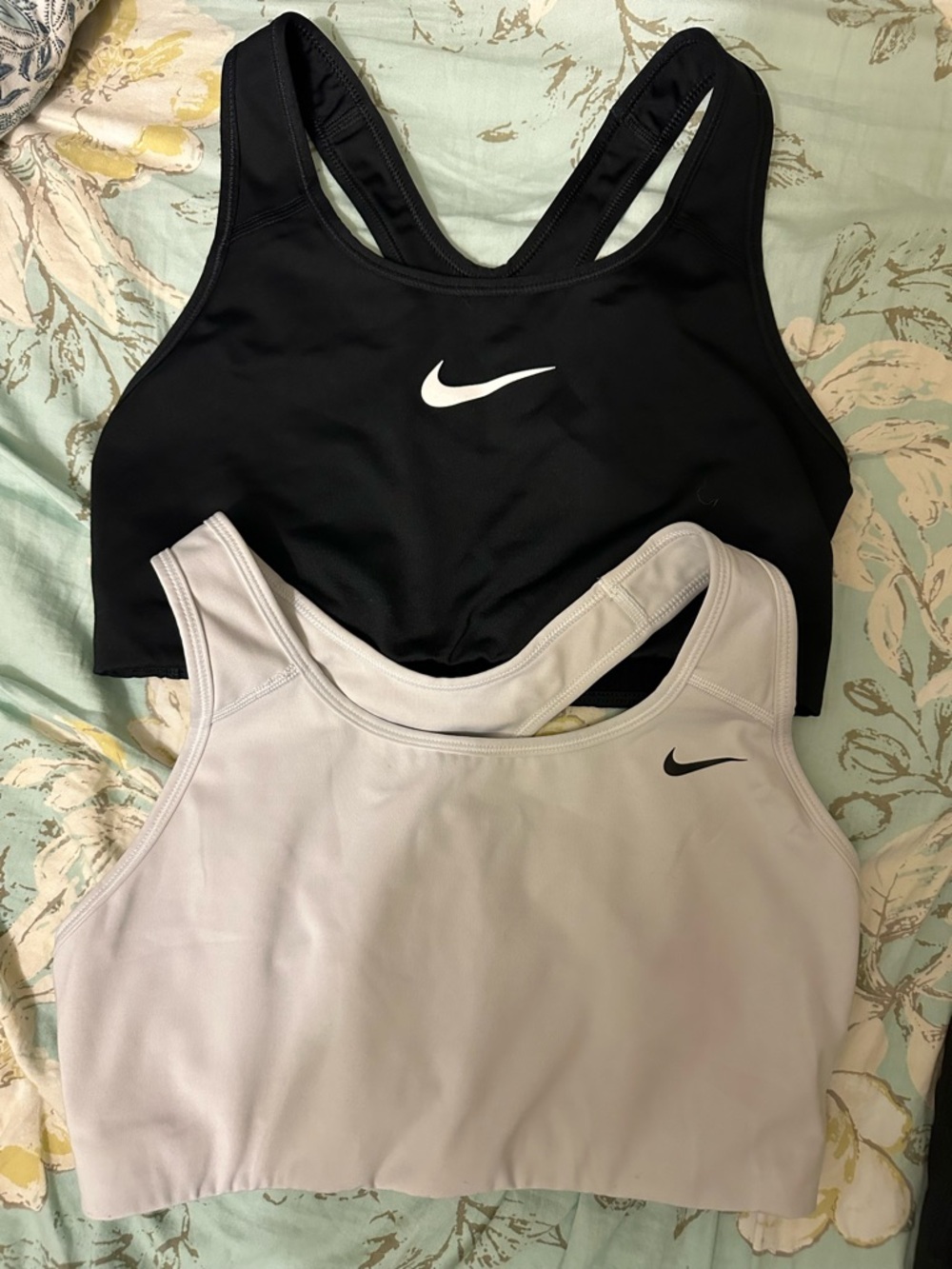 Nike 2-Pack Dri Fit Sports Bras Black & White L No Pads